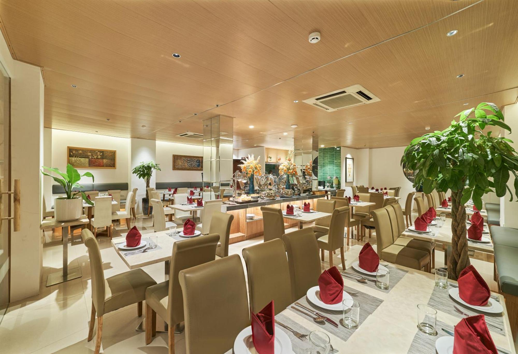 Sky Gem Hotel - Ben Thanh Ho Chi Minh-staden Exteriör bild